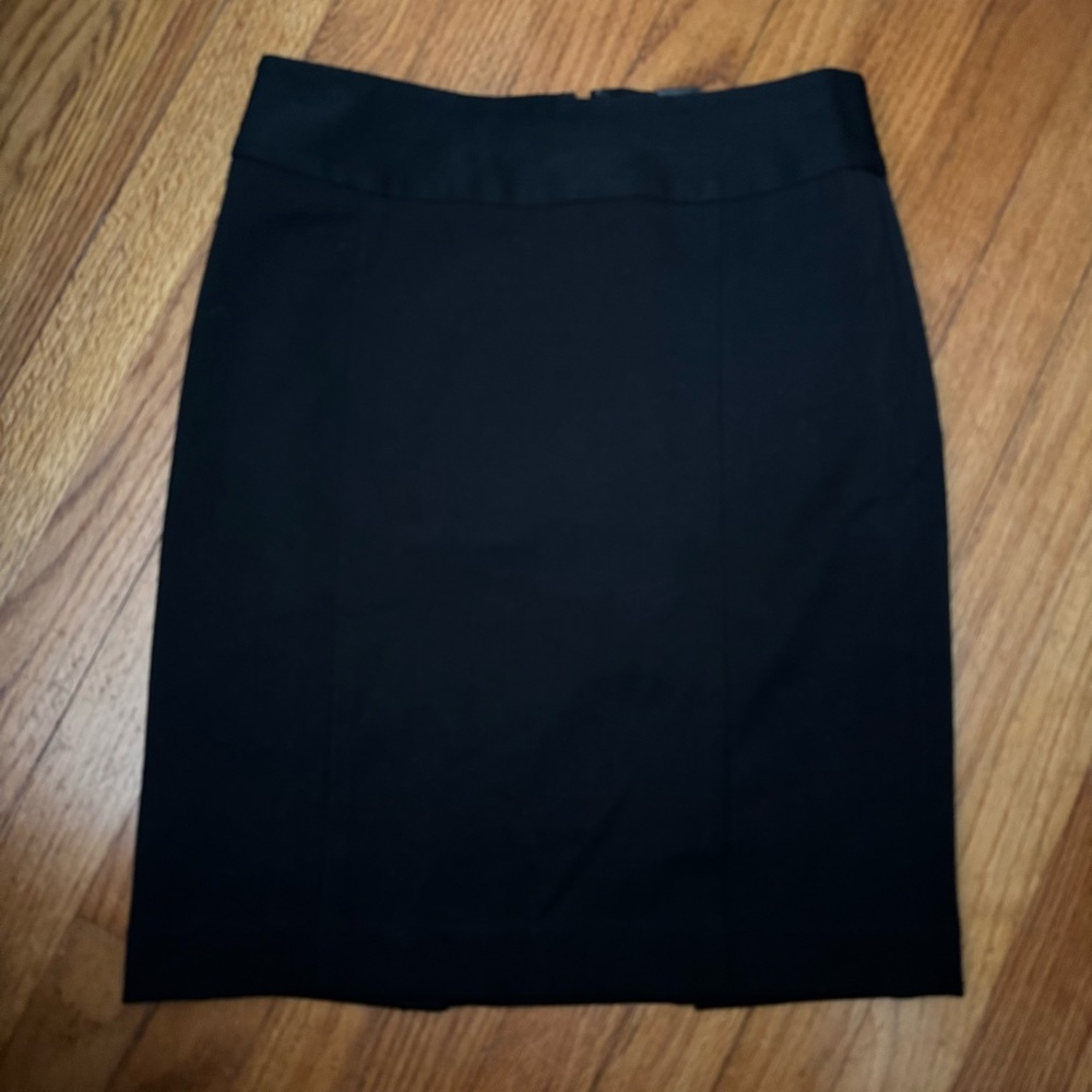 Women’s Elegant Ann Taylor Black Pencil Skirt